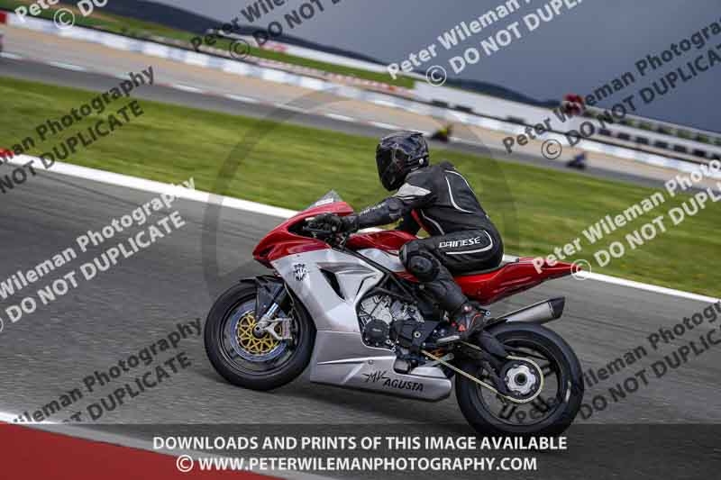 cadwell no limits trackday;cadwell park;cadwell park photographs;cadwell trackday photographs;enduro digital images;event digital images;eventdigitalimages;navarra;no limits trackdays;peter wileman photography;racing digital images;trackday digital images;trackday photos